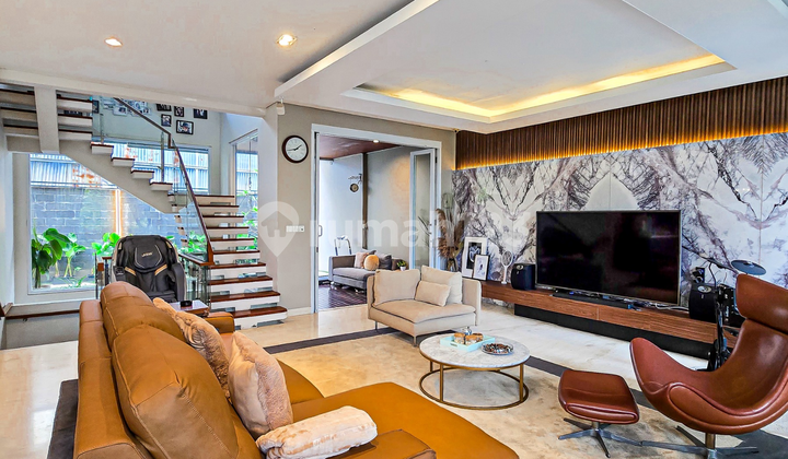 Rumah Furnished 2 Lantai ada Rooftop + Jacuzzi + S.Pool 1