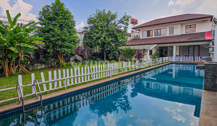 Rumah 2 Lantai di Antasari Cipete Selatan Cocok untuk Usaha SHM