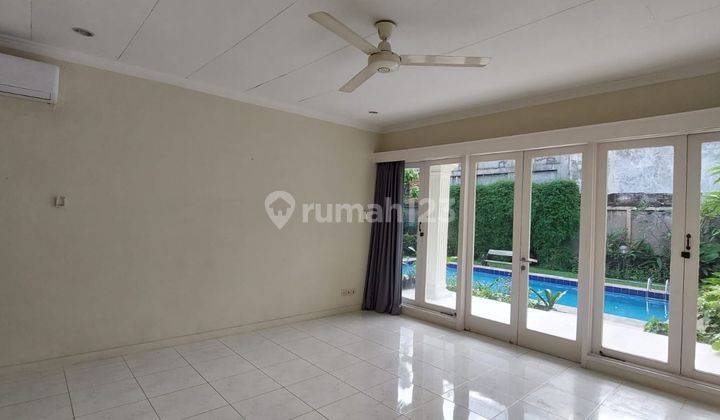Rumah Mewah 1 Lantai di Kemang Dalam Ada Pool Halaman Luas 5
