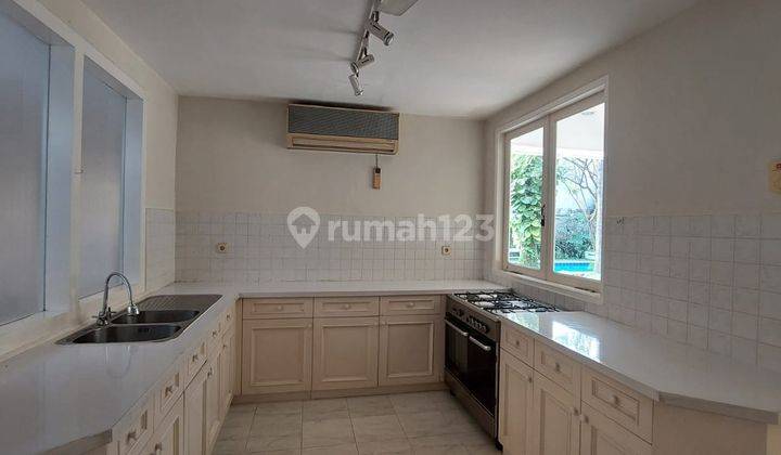 Rumah Mewah 1 Lantai di Kemang Dalam Ada Pool Halaman Luas 11