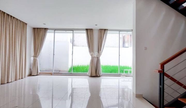 Rumah Minimalis di Area Kemang Pejaten Barat Security 24 Jam