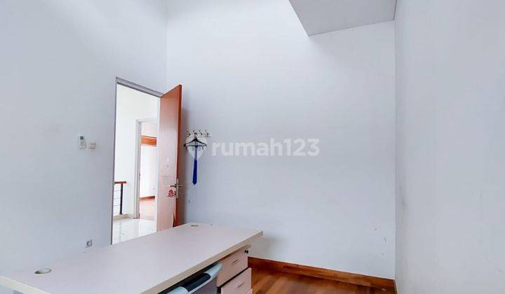 Rumah Minimalis di Area Kemang Pejaten Barat Security 24 Jam