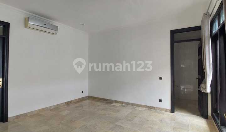 Rumah Siap Huni Dalam Komplek di Ampera Kemang Jakarta Selatan