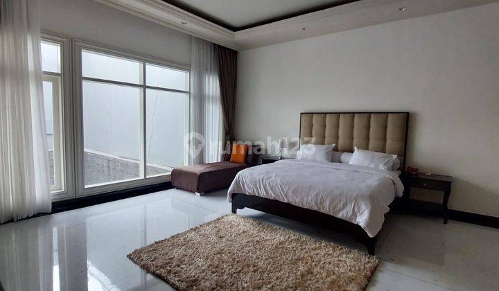 Rumah Mewah American Classic di Patra Kuningan Jakarta Selatan