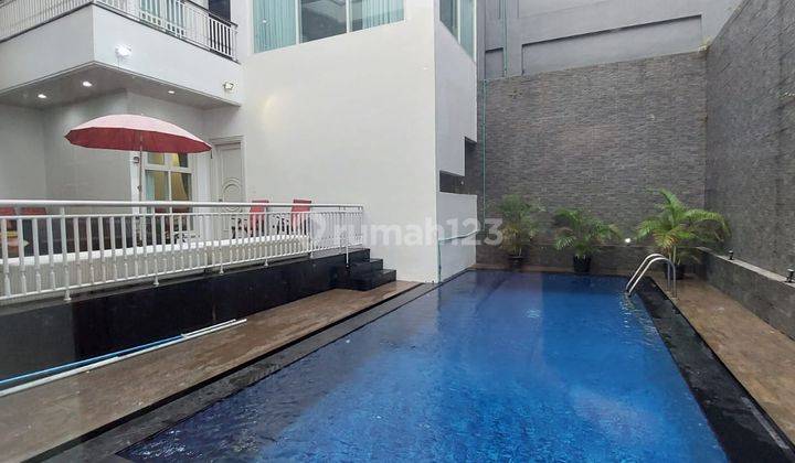 Rumah Mewah American Classic di Patra Kuningan Jakarta Selatan