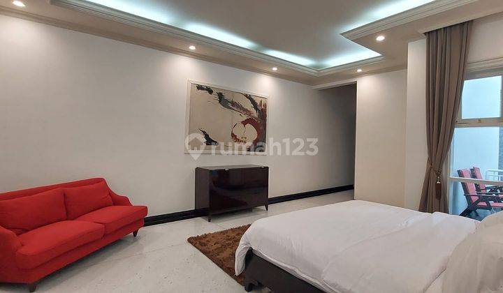 Rumah Mewah American Classic di Patra Kuningan Jakarta Selatan