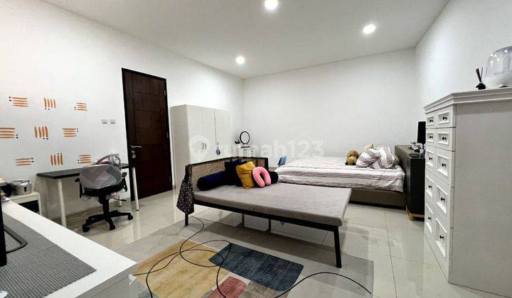 Rumah Scandivaian Dengan Private Lift di Kemang Security 24 Jam  2