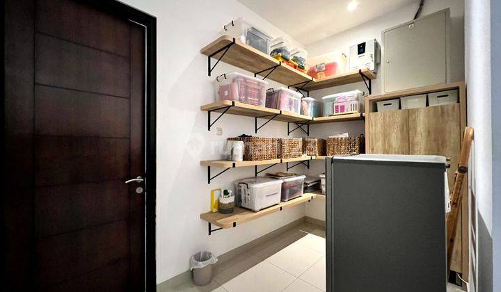 Rumah Scandivaian Dengan Private Lift di Kemang Security 24 Jam  4