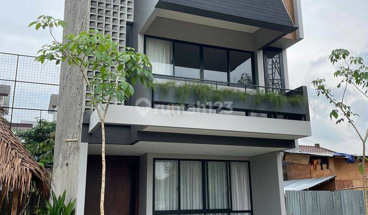 Rumah Minimalis Modern di Cilandak Area Lokasi Asri 1