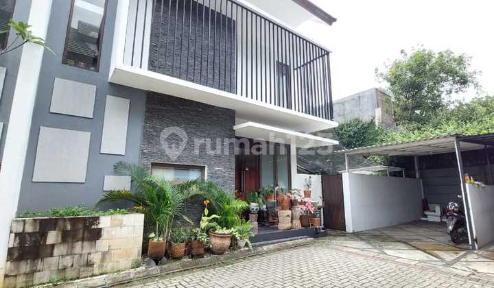 Minimalist House in Kemang with Private Pool, Flood-Free, 24-Hour Security Minimalist House in Kemang with Private Pool, Flood-Free, 24-Hour Security