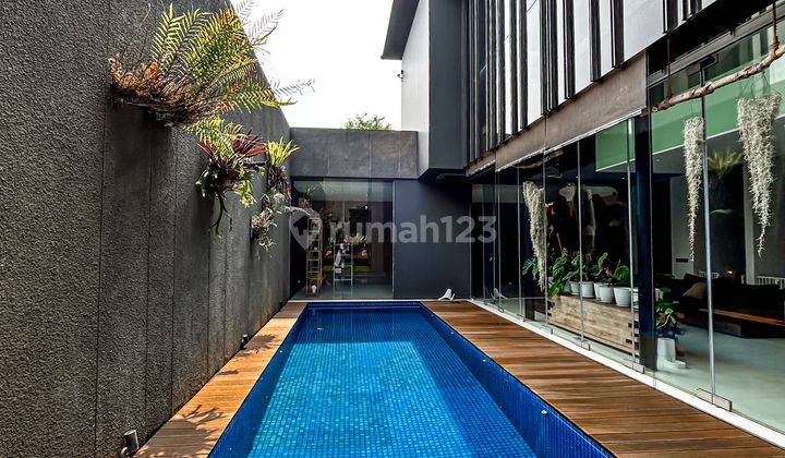 Rumah Mewah 2 Lantai di panglima polim kebayoran baru ada pool 2