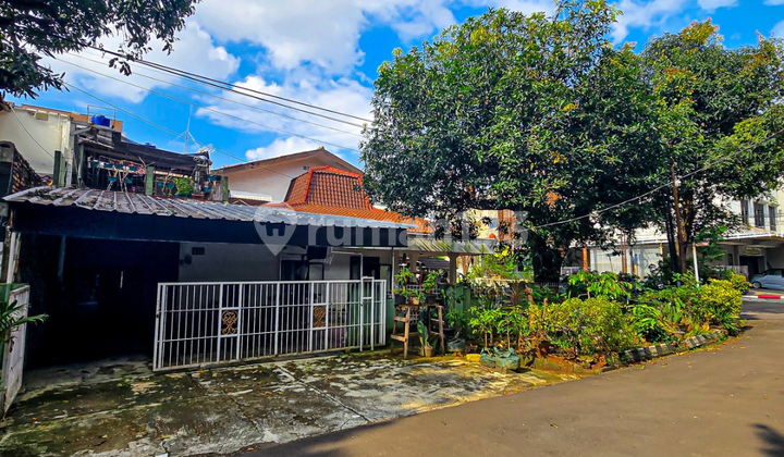 Rumah 1 Lantai Hook di Sungai Sambas Kebayoran Baru Perlu Renov Rumah 1 Lantai Hook di Sungai Sambas Kebayoran Baru Perlu Renov