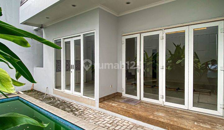 Rumah 2 Lantai Di Ampera Kemang Jakarta Selatan Private Pool Shm  1