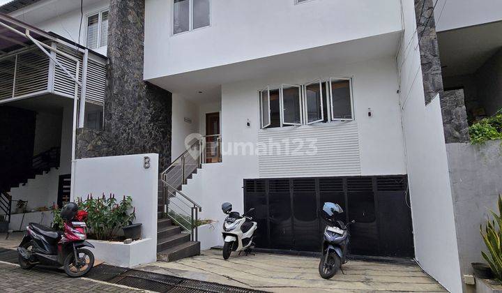 Rumah dalam townhouse di kemang security 24 jam private pool 2