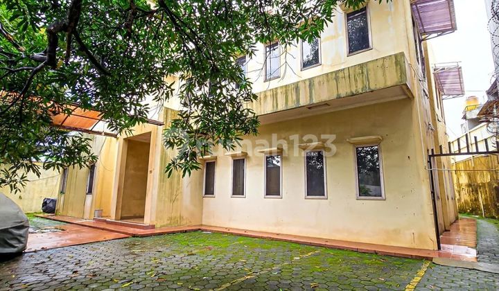 Rumah Ex Kantor di Harsono Rm Ragunan Cocok untuk Usaha