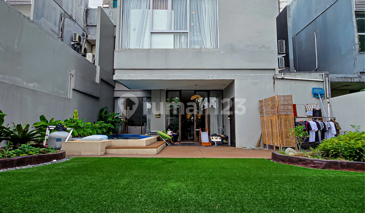 Townhouse Essence Darmawangsa Kebayoran Baru private pool furnished 2