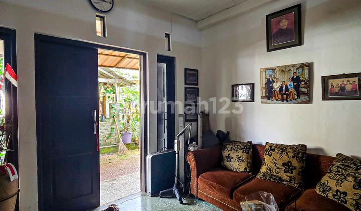 Ready to Occupy, House in Kebayoran Baru, 1 Floor, SHM, Flood-Free 2