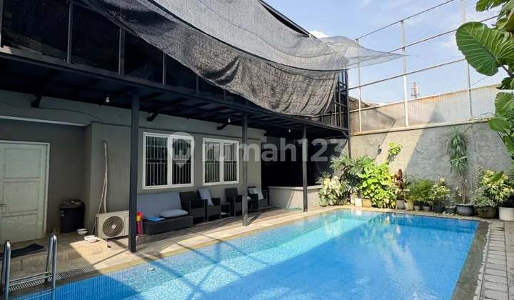 Rumah Bagus di Bintaro Masih Siap Huni Furnihsed Private Pool SHM 2