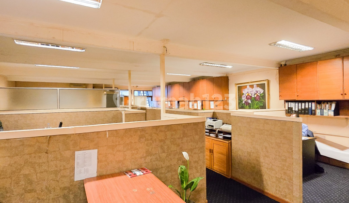 Rumah Kantor 3 Lantai Di Lebak Bulus Cocok Usaha luas 362 m2 shm