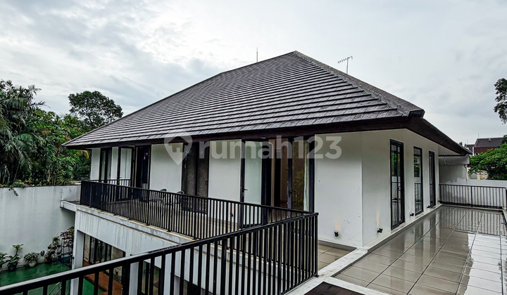 Rumah Tropical Siap Huni di Kemang Jakarta Selatan Aman 24 Jam 2