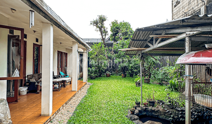 Rumah Minimalis Modern di Jalan Minyak Iv, Jakarta Selatan SHM 1