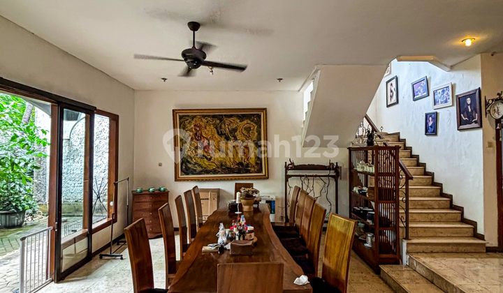 Bangunan 2 Lantai Di Kemang Luas Bangunan 800m2 1