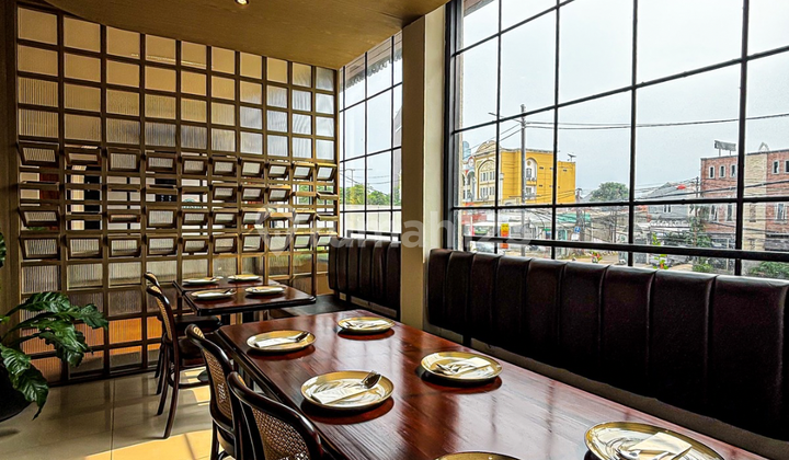 3-Storey Commercial Building Prime Location Near Toll Road SHM 3-Storey Commercial Building Prime Location Near Toll Road SHM