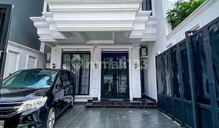 Rumah American Classic di Pejaten Jakarta Selatan SHM Siap Huni 2