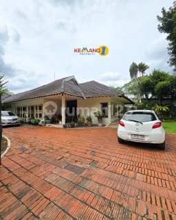 Rumah 1 Lantai Posisi Hoek di Cipete Kemang Jakarta Selatan SHM 2