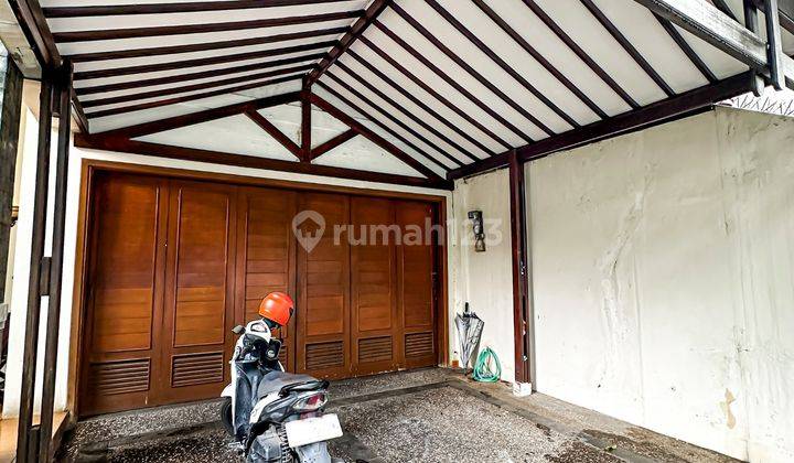 Rumah Minimalis Modern di Jalan Minyak Iv, Jakarta Selatan SHM 2