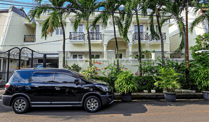 Rumah Mewah Di Komplek Elite Kemanggisan Utama Jakarta Barat Shm 2