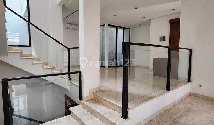 Viridia Townhouse Cilandak Bangunan 3 Lantai Shm Bagus Siap Huni 2