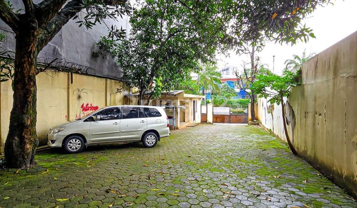 Rumah Ex Kantor di Harsono Rm Ragunan Cocok untuk Usaha