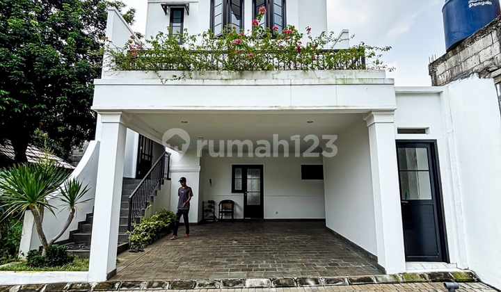 New Townhouse with Front View of City Park in Ciganjur, Jagakarsa - Freehold Title