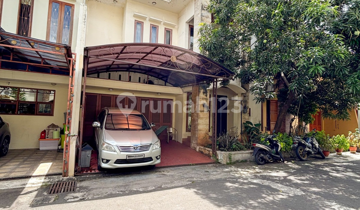 Townhouse di Buncit Jatipadang Ragunan Dekat ke Halte Busway SHM Townhouse di Buncit Jatipadang Ragunan Dekat ke Halte Busway SHM