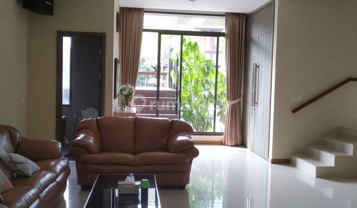 Rumah Cantik Green Di Greenwich Park Cluster Chaelus Bsd Tangerang  2