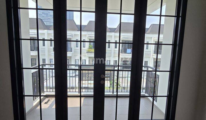 Rumah 3 Lantai Winona Alam Sutera Tgr 1