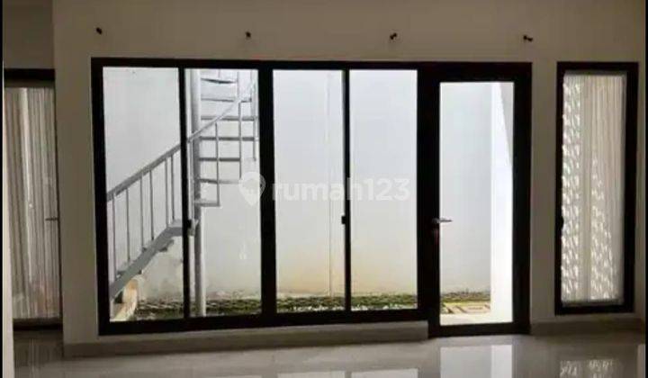 Dijual Rumah Murah Strategis di Summarecon Bandung 2