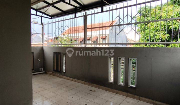 RUMAH 2 LANTAI DI TAMAN HOLIS INDAH 1 BANDUNG 2