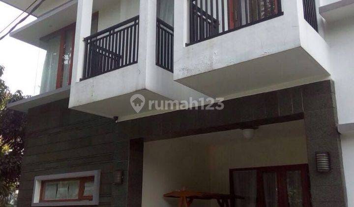 Dijual Rumah cocok untuk keluarga besar di pusat Kota bandung 2