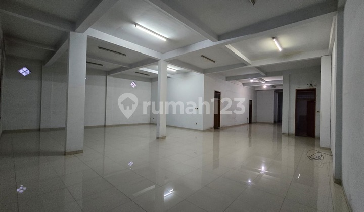 FOR SALE 3 STRATEGIC RENDENG SHOPHOUSES ON KOPO MAIN ROAD BANDUNG 1