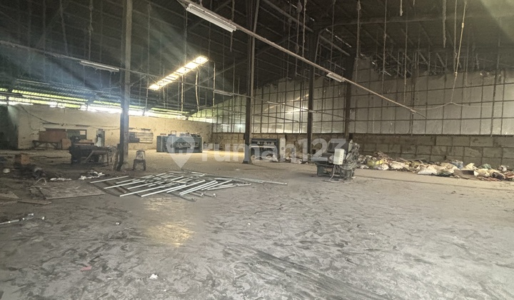 Disewakan Gudang Strategis Mainroad di Bandung Timur Disewakan Gudang Strategis Mainroad di Bandung Timur