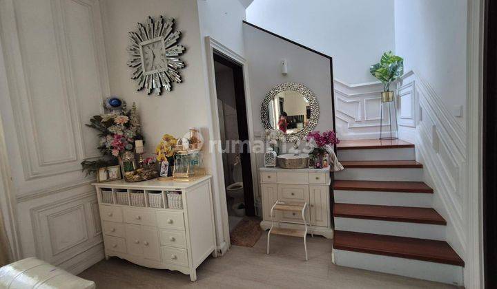 Dijual Rumah Full Furnished Interior Cantik Di Kota Baru Parahyangan 2