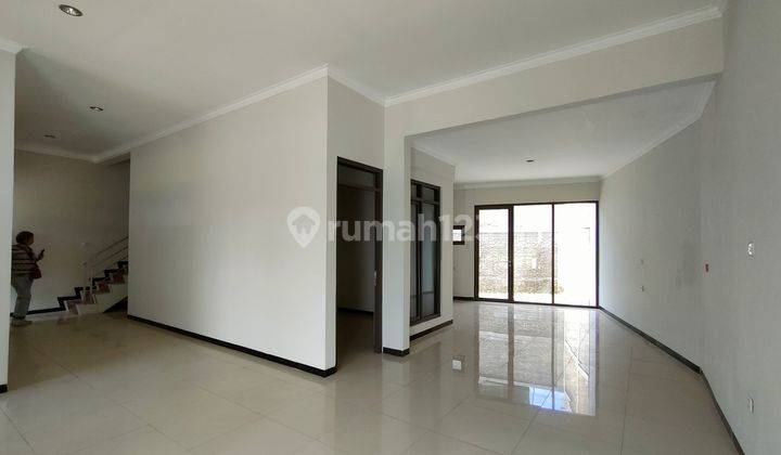 Dijual Rumah Baru 3 Lantai Eksklusif Di Pharmindo Bandung 2