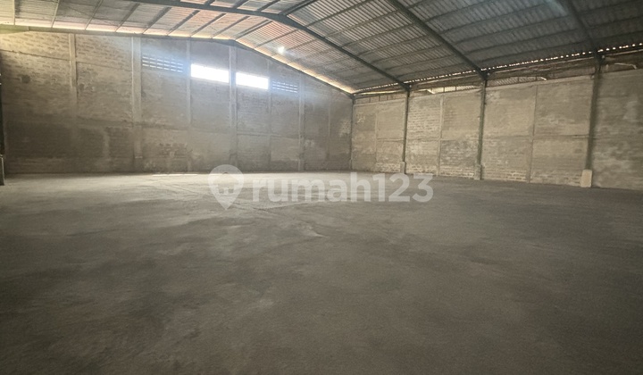 Disewakan Gudang Strategis Akses Tol di Kopo Bandung