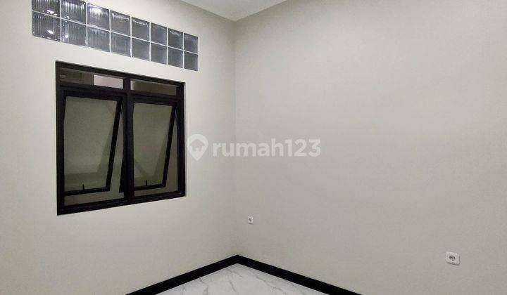 Dijual Rumah Baru Strategis 2 Lantai Semi Furnished Di Taman Kopo Indah  2