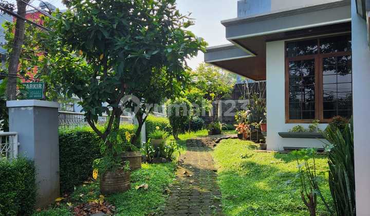 For Sale Corner House Ready to Occupy in Babakan Jeruk Pasteur, Bandung