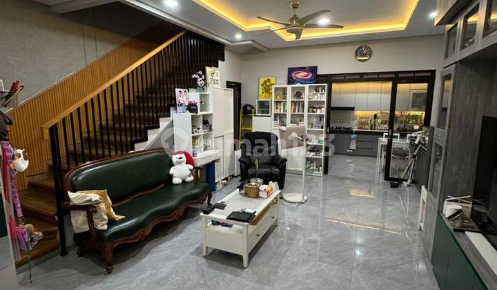 Dijual Rumah Mewah Semi Firnished di Komplek Elit Soreang Dijual Rumah Mewah Semi Firnished di Komplek Elit Soreang