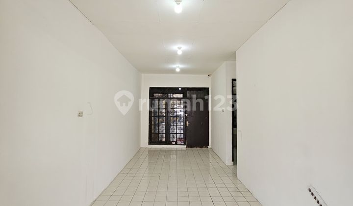 Disewakan Ruang Usaha Kawasan Ramai Di Taman Kopo Indah 