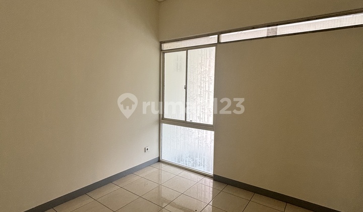 Disewakan Rumah Asri Siap Huni di Kota Baru Parahyangan 2